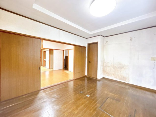 知多市新舞子字浜田　中古戸建