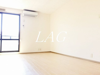 【居間・リビング】 | Ｓコート | 洋室のお部屋です。