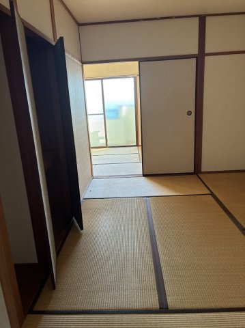呉市天応南町の賃貸マンションの和室