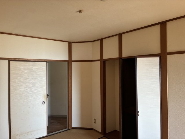 呉市天応南町の賃貸マンションの内装