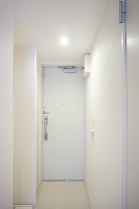 Frontire の玄関