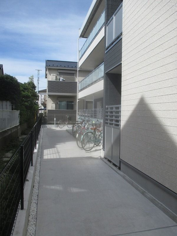 Frontire のその他