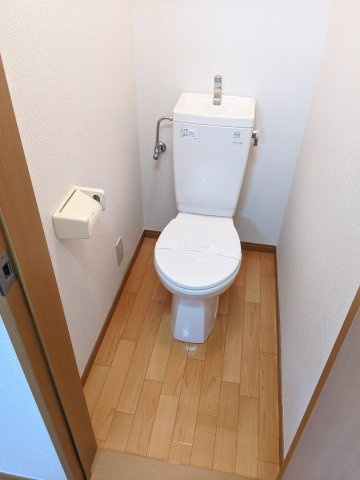 プログレ中央のトイレ
