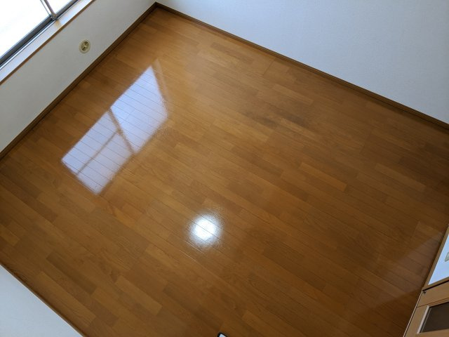 プログレ中央の内装