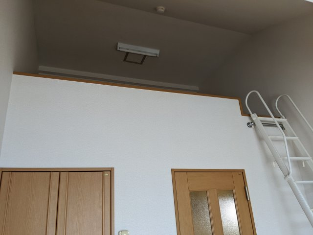 プログレ中央の内装