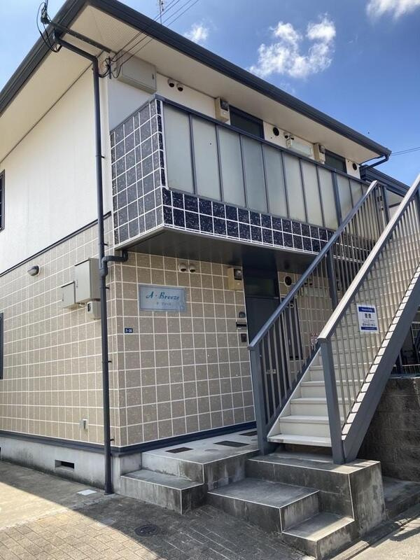 Ａ，Ｂｒｅｅｚｅの外観