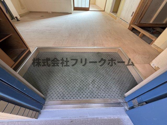 サンパレス第2牟礼の玄関
