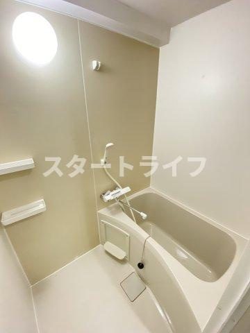 大阪市淀川区西中島４丁目の賃貸マンションの浴室