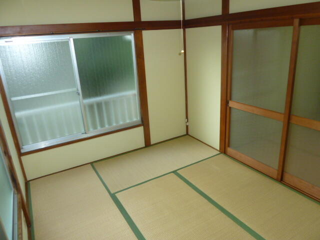 写真は別部屋参考写真です。