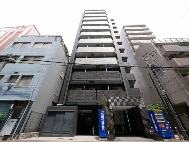 ジュネーゼグラン本町EAST