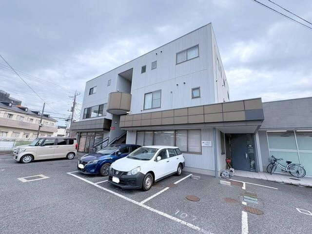 富士ビルの外観