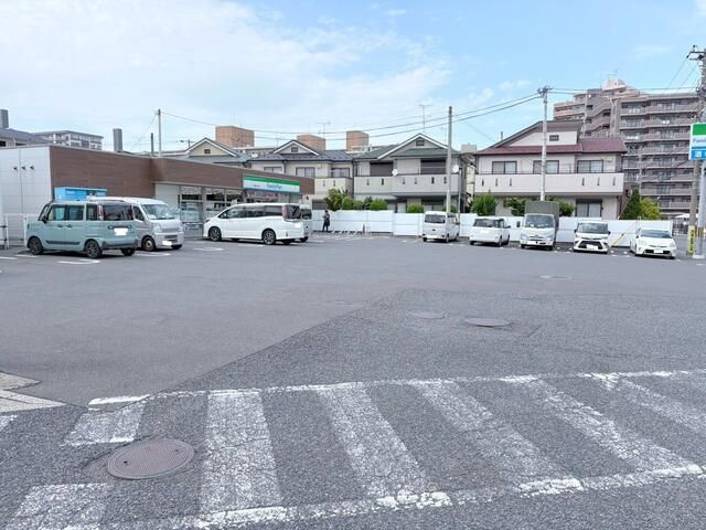 富士ビルの駐車場