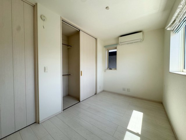 BON JONOーボン・ジョーノー小倉北区片野新町3丁目　3LDKー　【小倉北区　中古戸建て】の洋室|2階5帖洋室にもクローゼット完備♪　【小倉北区　中古戸建て】