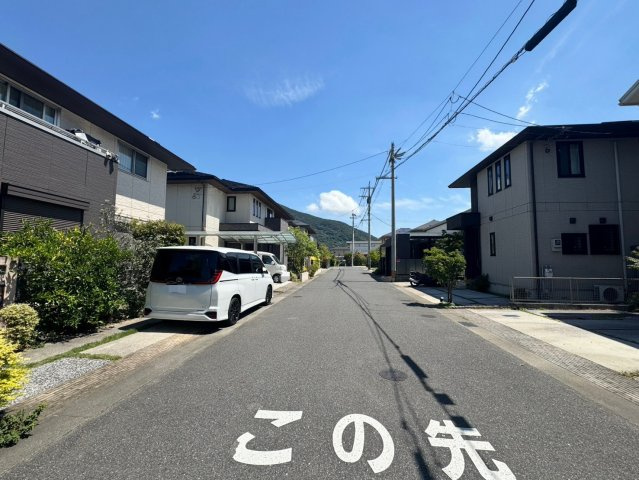 BON JONOーボン・ジョーノー小倉北区片野新町3丁目　3LDKー　【小倉北区　中古戸建て】の前面道路含む現地写真|現地撮影　2026,8,18　【小倉北区　中古戸建て】