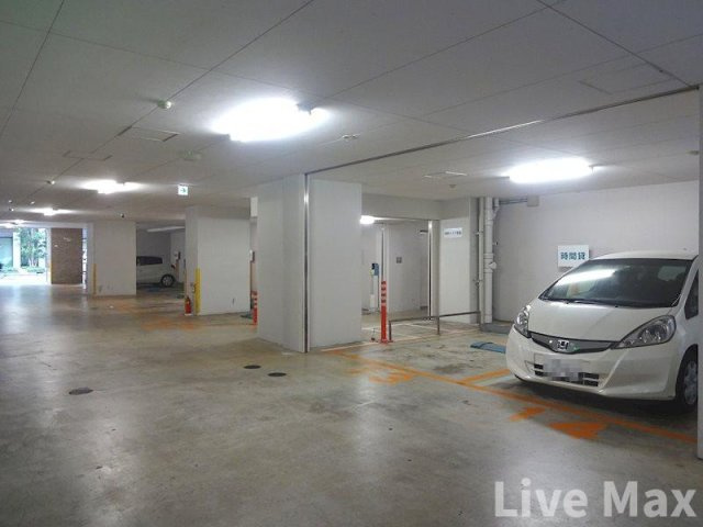 【駐車場】SERENiTE本町エコート 