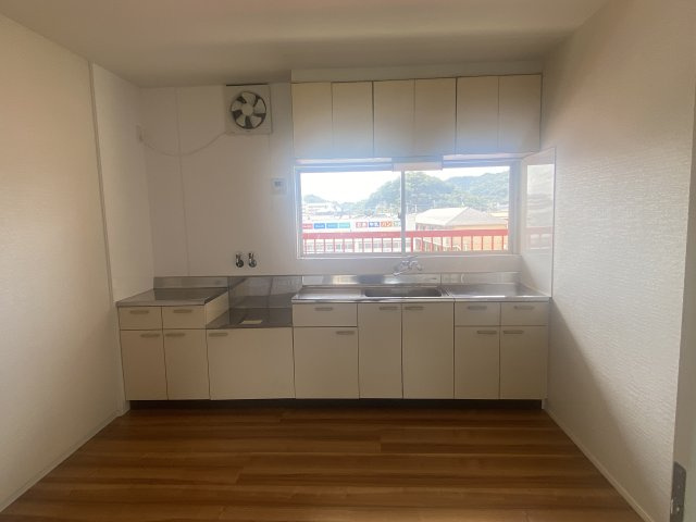 ザ　アマルフィビルのキッチン