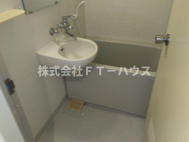 リバレイン(K-125)の浴室