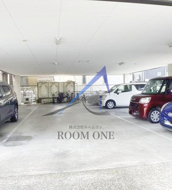 フォーシーズンの駐車場|駐車場です。