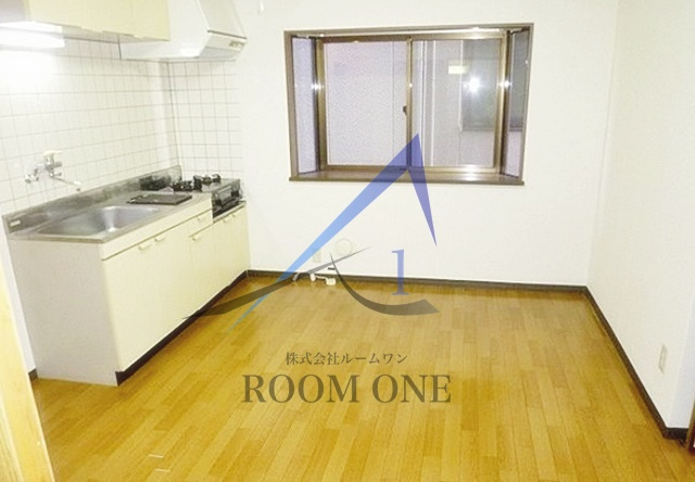 フォーシーズンの居間・リビング|洋室のお部屋です。