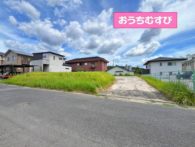 春日井市岩成台5期(全3区画)の前面道路含む現地写真
