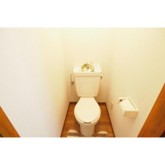 個室トイレでゆったりです