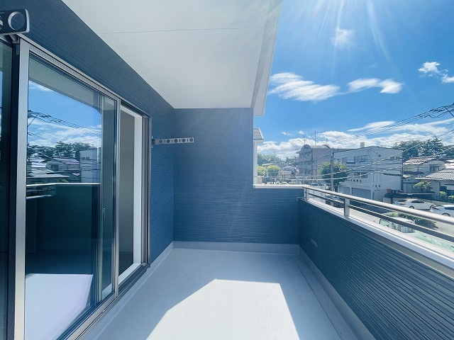 【バルコニー】 | 春日市松ヶ丘３丁目　戸建て