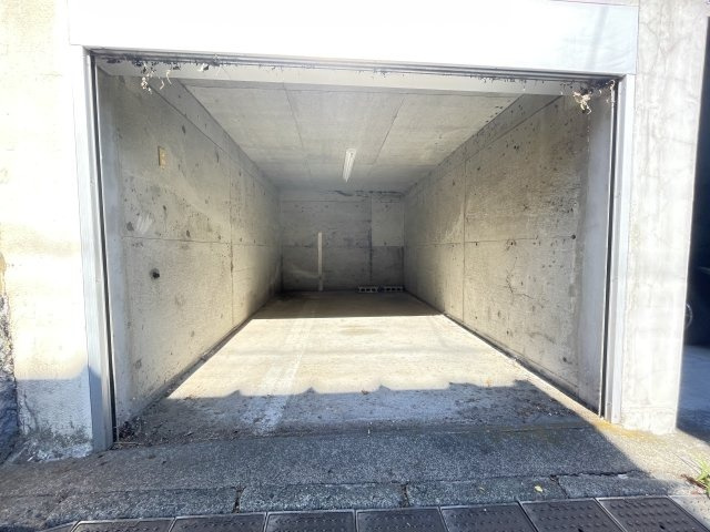 池田邸の駐車場