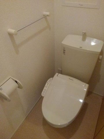 ハピネス　ヒサトのトイレ|清潔感のあるトイレです