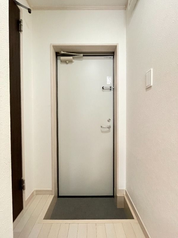 リブ町屋の玄関