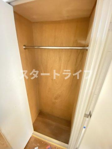 大阪市淀川区十三東３丁目の賃貸マンションの収納