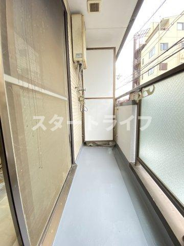 大阪市淀川区十三東３丁目の賃貸マンションのバルコニー