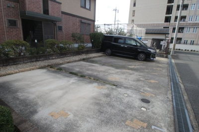 【駐車場】 | カメリアコート