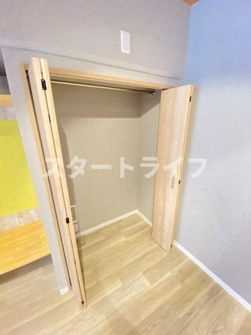 大阪市淀川区西中島６丁目の賃貸マンションの収納
