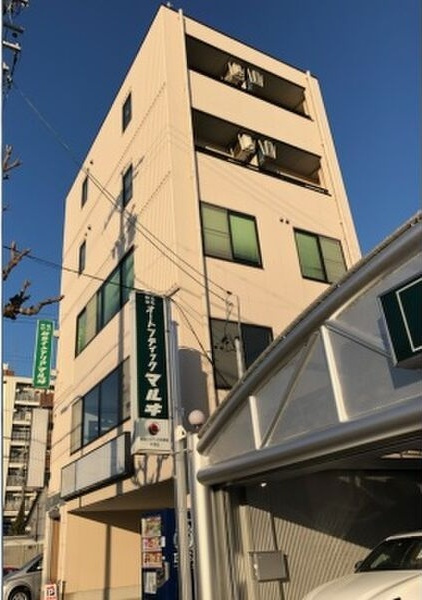 第2エムワンビルの外観