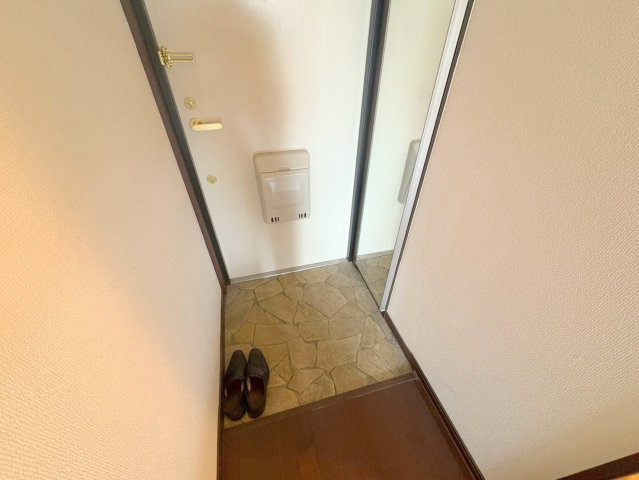 アジュール小花の玄関