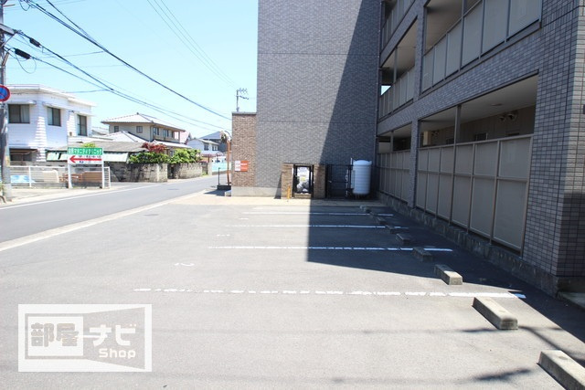 スピリア三条の駐車場|駐車場