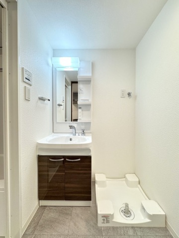 S-RESIDENCE中新町avelisの洗面所|洗面所