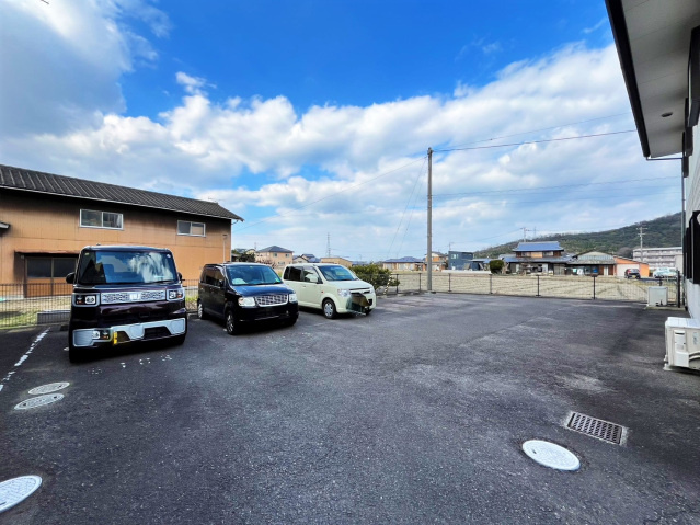 タートルハイツＢの駐車場|駐車場