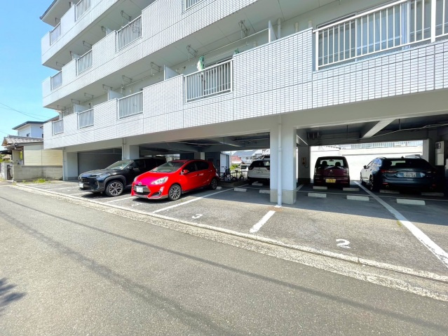 Ｒaffles Ｅxcellentの駐車場|駐車場