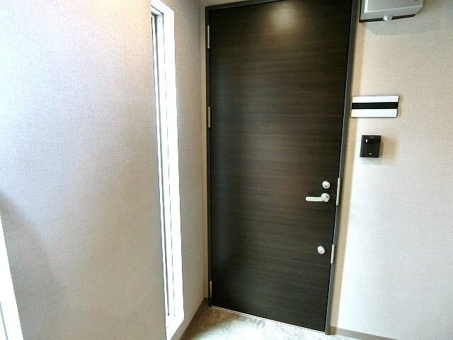 イーリングの玄関