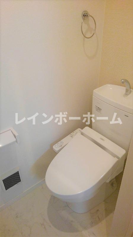 特典：仲介手数料が無料です!!のトイレ|ゆったりとした空間のトイレです