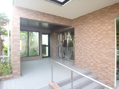 【エントランス】 | グランツＯＫＡＭＯＴＯⅦ | 毎日通るエントランスはこのようになっています