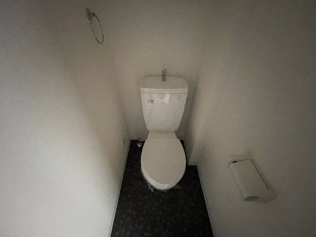 プレサンス神戸プレシャスのトイレ|同物件別部屋写真