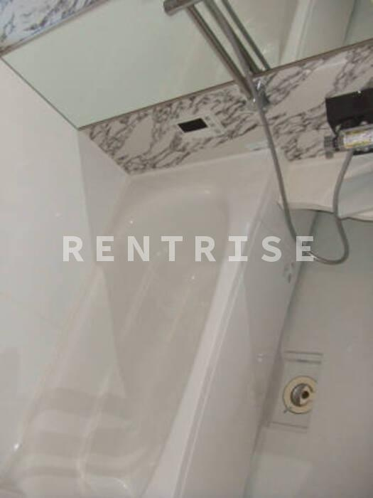 岩倉市大山寺本町のアパートの浴室|(103)一坪風呂