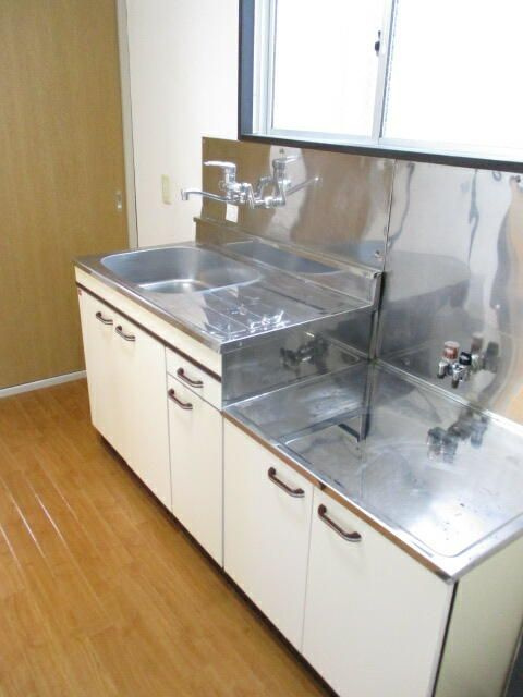 北区岩淵町の賃貸マンションのキッチン