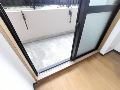 【バルコニー】