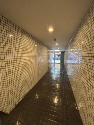 【ロビー】 | 皐月マンション冷泉公園