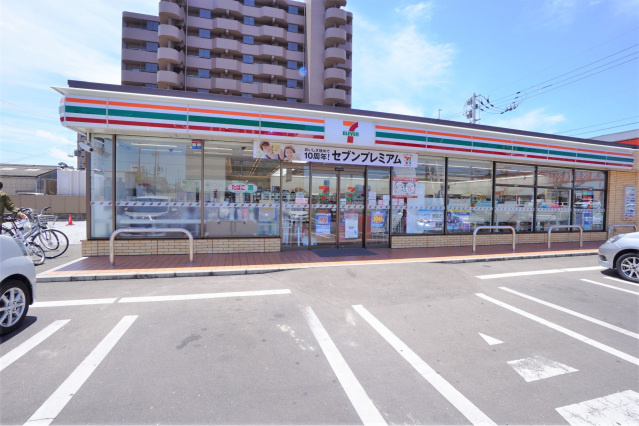フィネス新開|コンビニ