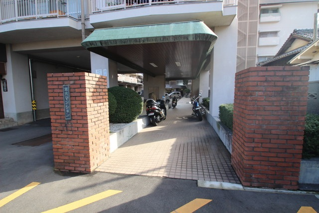 労住協第9ビル木太マンションのエントランス|エントランス