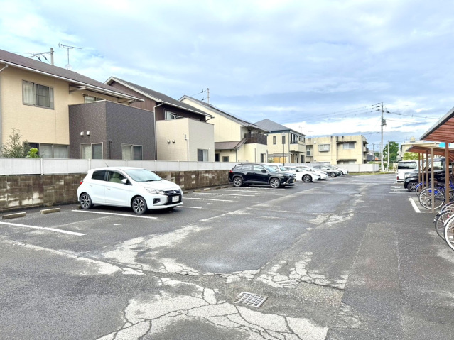 アルファコンフォート高松の駐車場|駐車場